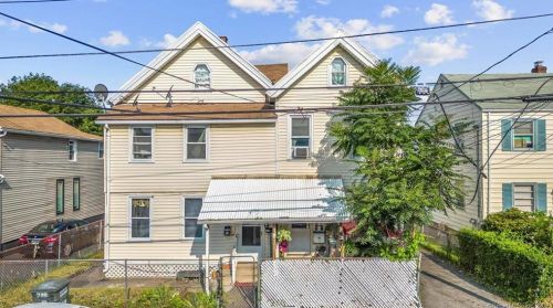 213 Harral Ave, Bridgeport, CT 06604-3004