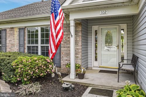 102 Tucket Cir, Dover, DE 19904-5398