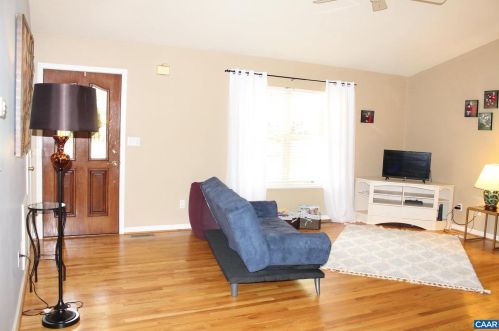 69 Lafayette Dr, Bybee VA  22963-3001 exterior