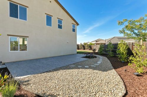 5031 Birch Valley Way, Rancho Cordova CA  95742 exterior