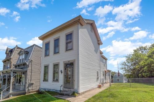 1234 1st Ave, Cincinnati, OH 45205-1428