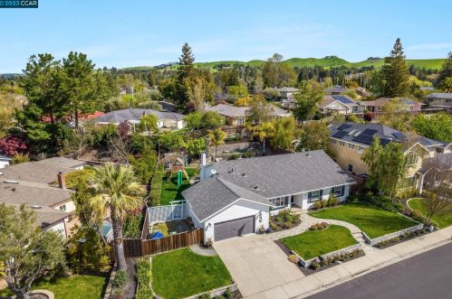 334 Conway Dr, Danville CA  94526-5512 exterior