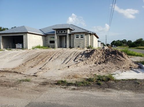 3821 4th St, Lehigh Acres, FL