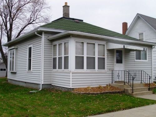 1507 Stoughton Ave, Tomah, WI 54660-2535