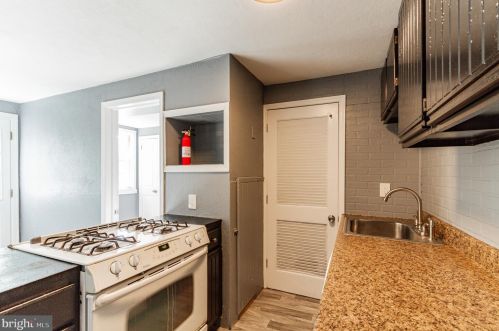 1424 Simpson St, Boothwyn PA  19061-4333 exterior