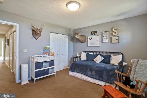 52 Oak Crest Dr, Richmond National Battlefiel VA  22835-1579 exterior