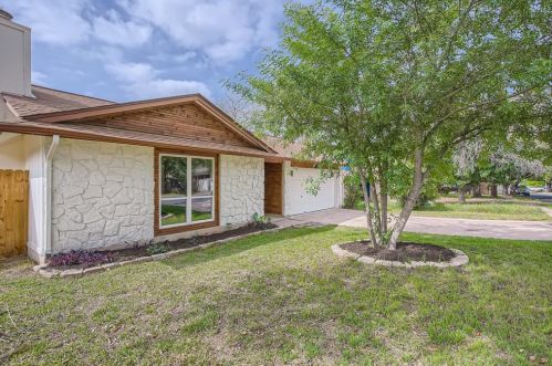 8408 Cayuga Dr, Austin, TX 78749-3929
