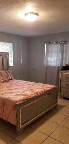 6801 21st St, Hollywood FL  33023-2711 exterior