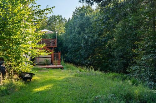 24 Bennett Way, Newmarket NH 03857-2341 exterior