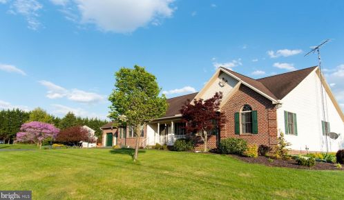 2165 Harney Rd, Littlestown, PA 17340-9376