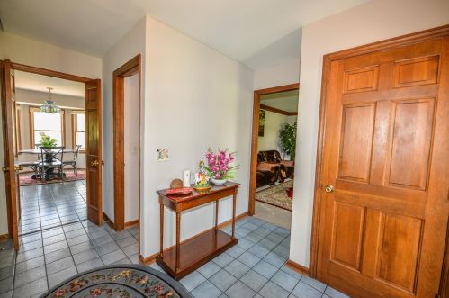 7461 Fitzroy Ct, Cincinnati OH  45241-1260 exterior