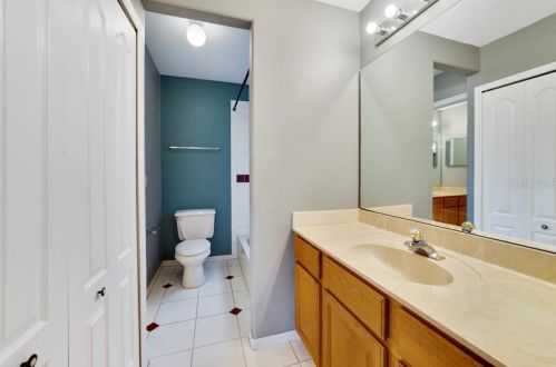 5208 Patricia Dr, Orlando FL 32819-7548 exterior