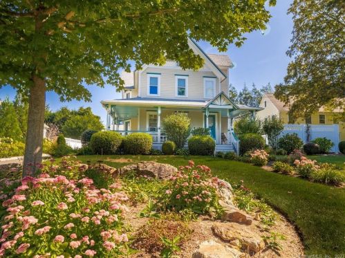 154 High Ridge Ave, Ridgefield, CT 06877-4423
