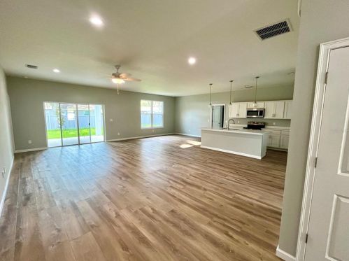 2122 Kumquat Dr, Edgewater FL  32141-5714 exterior