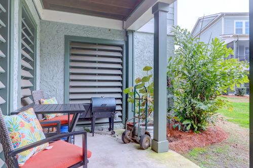 116 Slipper Shell Ct, Mount Pleasant SC  29464-6724 exterior