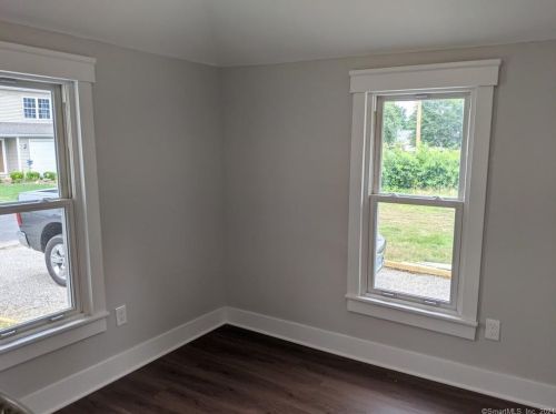 36 Catlin Pl, Huntington CT  06484-4404 exterior