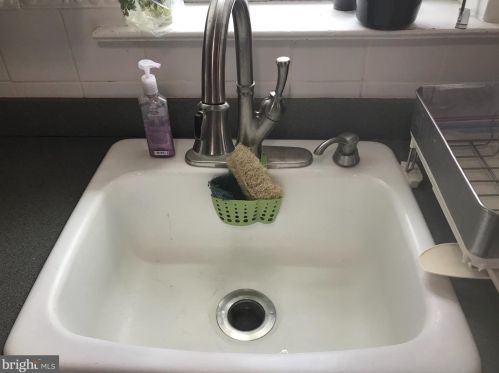 26 Johns Rd, Cheltenham PA  19012-1420 exterior