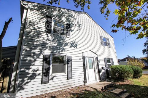 132 Rittenhouse Dr, Willingboro NJ  08046-2573 exterior