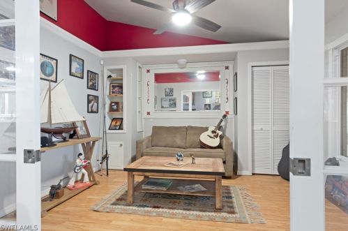 561 20th Ave, Naples FL  34120-3372 exterior
