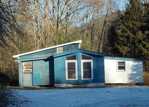 22 Boland Rd, Shandaken, NY 12480-5906