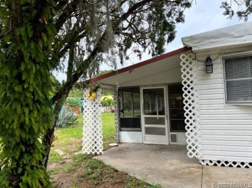 117 West Loop, Oak Hill, FL 32759-9549