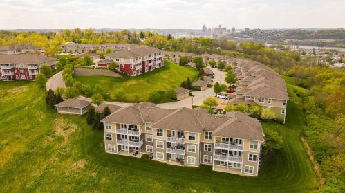 440 Riverpointe Dr, Newport, KY 41074-6312