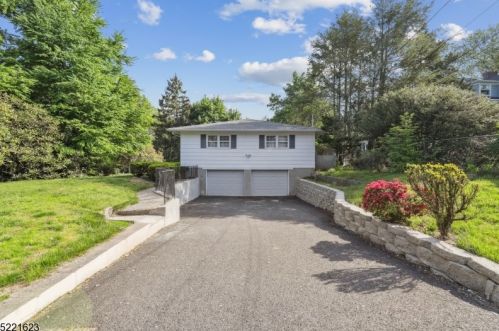 207 Alexander Ave, Montclair NJ  07043-2032 exterior