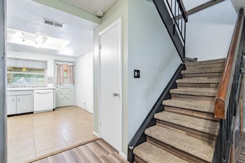 14677 Pine Glen Cir, Lutz FL  33559-3289 exterior