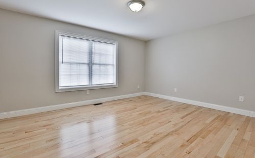 18 Pillsbury Rd, Londonderry NH  03053-2925 exterior