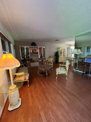626 21st Cir, Boynton Beach, FL 33426-4627