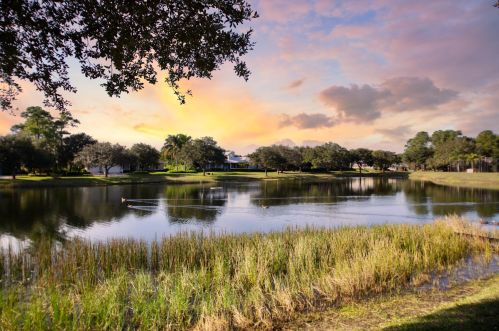 6439 53rd Cir, Vero Beach, FL 32967-7624