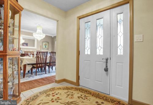 620 Golden Dr, Blandon, PA 19510-9658