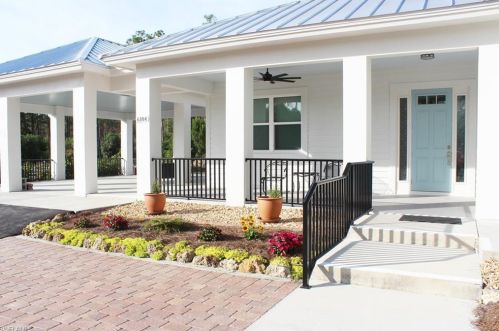 6184 Whitaker Rd, Naples, FL 34112-2966