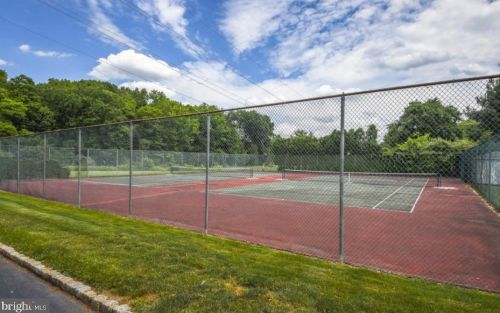 36 Catbird Ct, Lawrence Township NJ  08648-2045 exterior