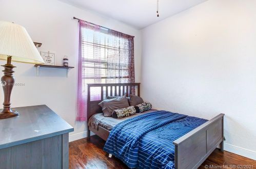 1121 147th Ter, Hollywood FL  33027-6182 exterior