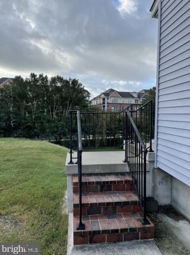 806 Lafayette Blvd, Fredericksburg VA  22401-5615 exterior
