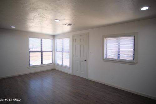 1213 Kleindale Rd, Tucson AZ  85705-3417 exterior