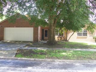 821 Greenbelt Cir, Brandon, FL 33510-2518