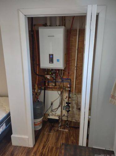 249 Pequot Ave, United States Coast Guard Ac CT  06320-4608 exterior