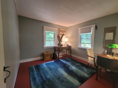 160 Drew Rd, Hopkinton NH  03229-2214 exterior