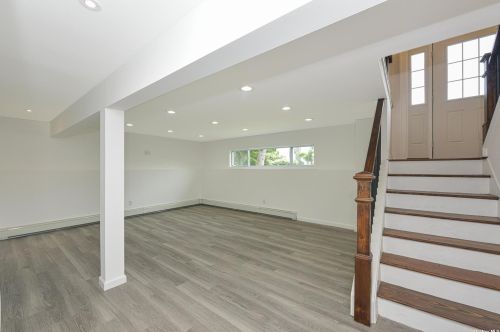 34 Corsa St, Huntington Station NY  11746-6623 exterior