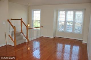 42495 Magellan Sq, Ashburn VA  20148-5609 exterior