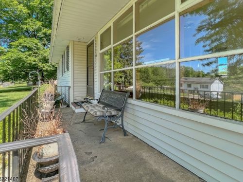68 Belvidere Ave, Oxford, NJ 07863-3014