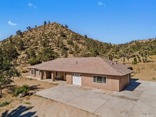 2676 Mustang Ln, Wrightwood CA  92397 exterior