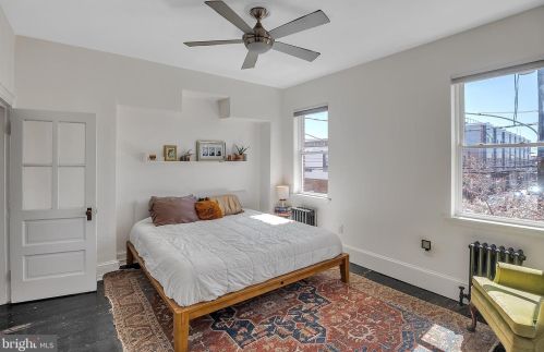 927 Mckean St, Philadelphia PA  19148-2326 exterior