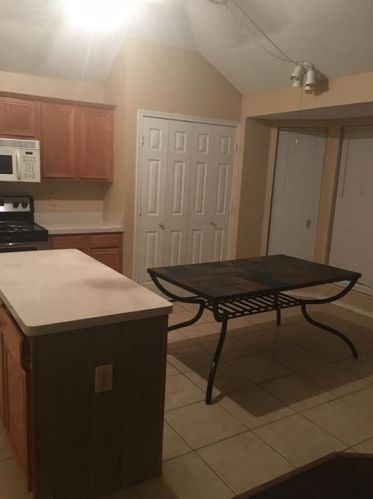 1314 Meadow Creek Dr, Lancaster TX  75146-1326 exterior
