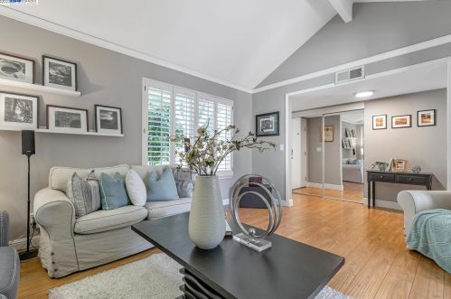 1634 Calle Santa Anna, Pleasanton CA  94566-5927 exterior