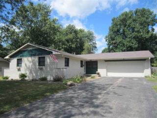 224 Holiday Ln, Greentown, IN 46936-1643