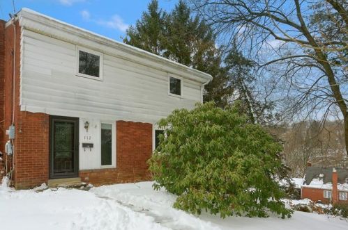 112 Crescent Pines Dr, Verona, PA 15147-3220
