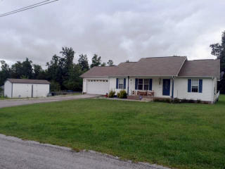 1443 War Eagle Dr, Crossville, TN 38572-6575